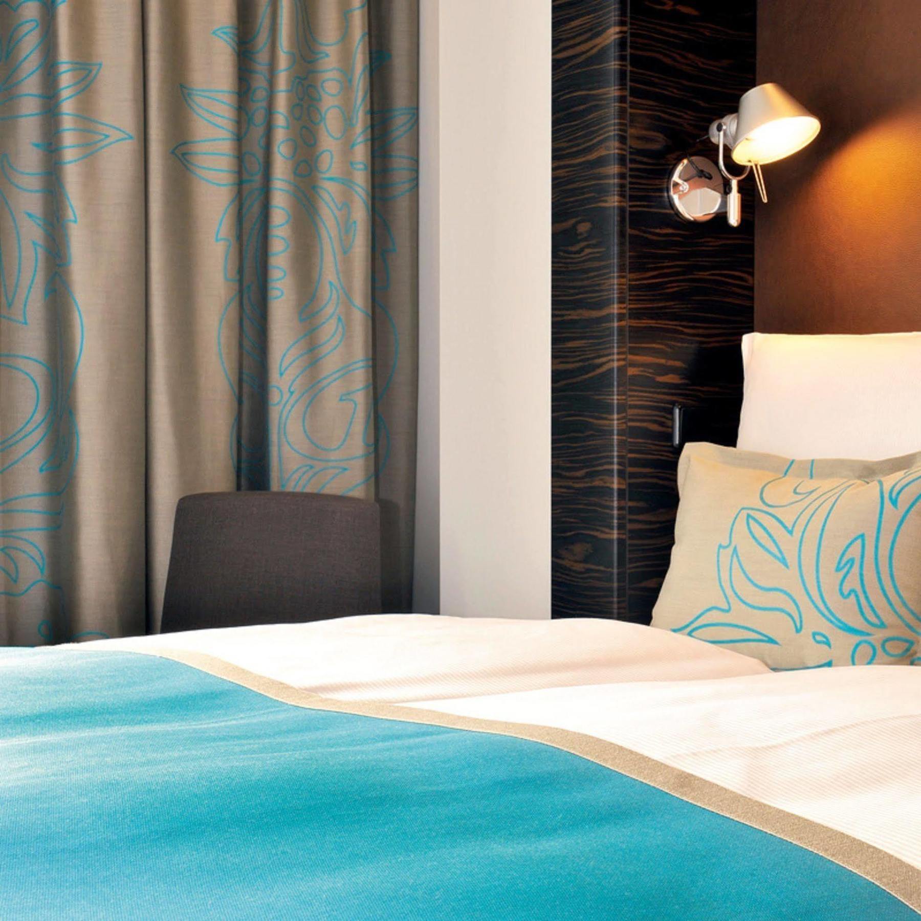 Motel One Stuttgart-Mitte Room photo